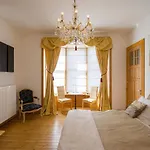 B&B Azee